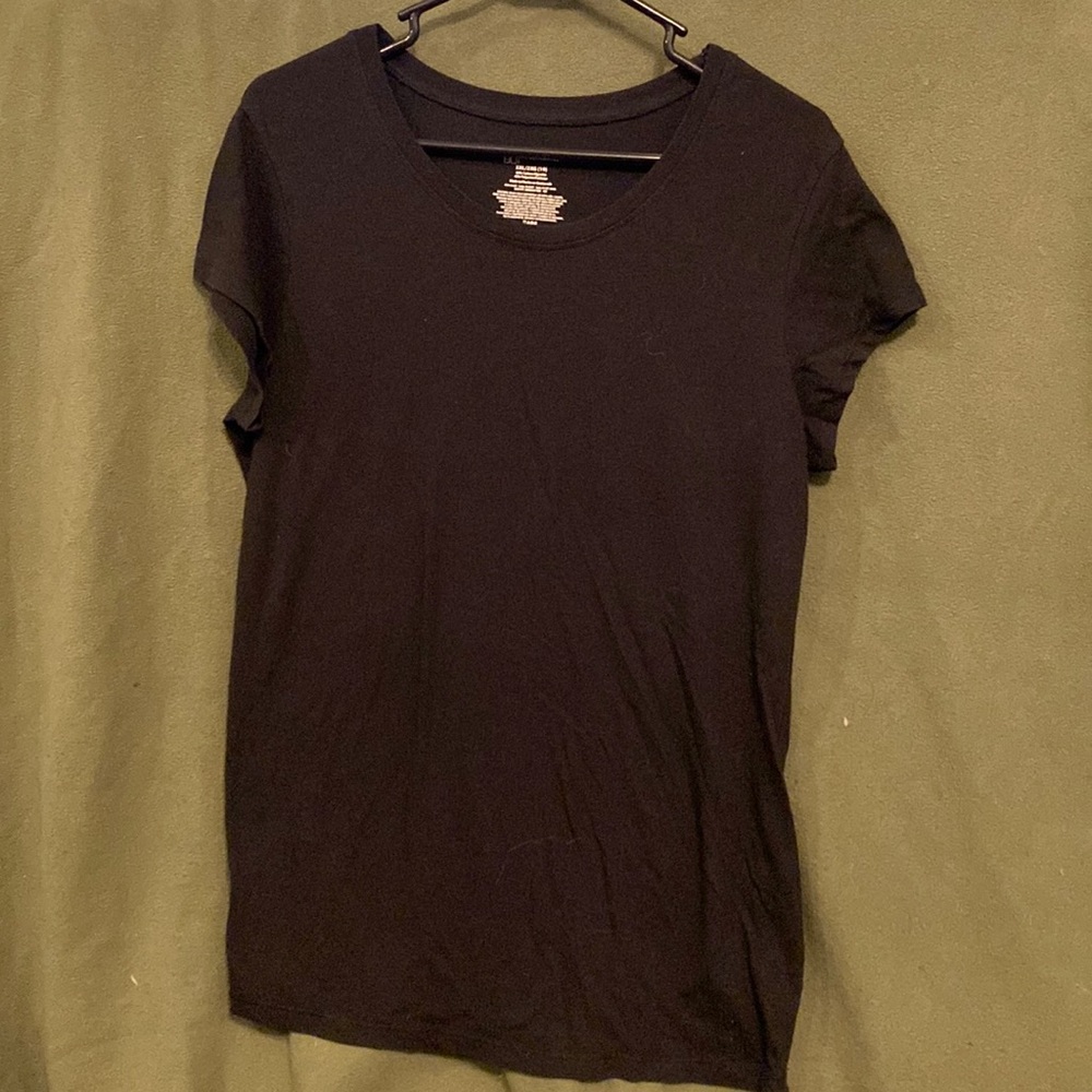 Short sleeved top